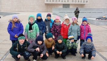 «Этих дней не смолкнет слава» «Этих дней не смолкнет слава».
